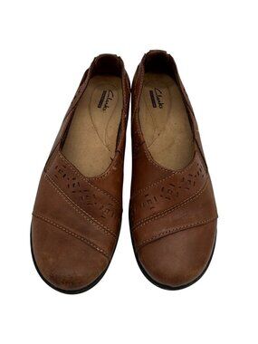 Clarks Womens Evianna Slip On Flat Shoes Size 8.5M Brown Leather Sandals Casual